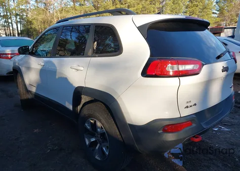 2014 Jeep Cherokee Trailhawk z USA, uszkodzony, nr VIN 1C4PJMBS7EW186092